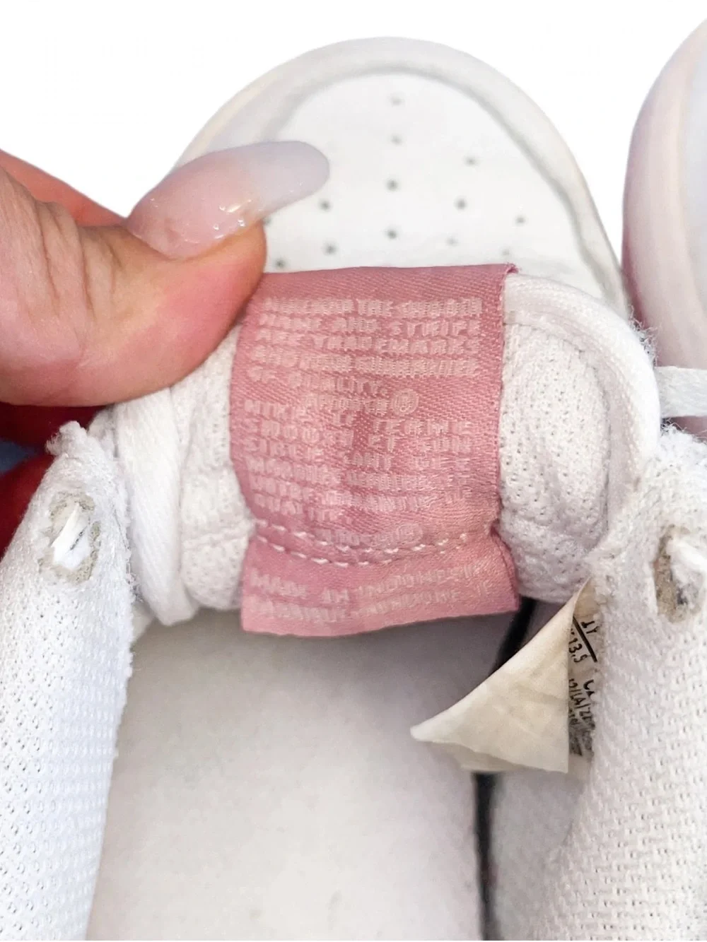 Nike Kids White and Pink Low-Top Sneakers kids 13.5